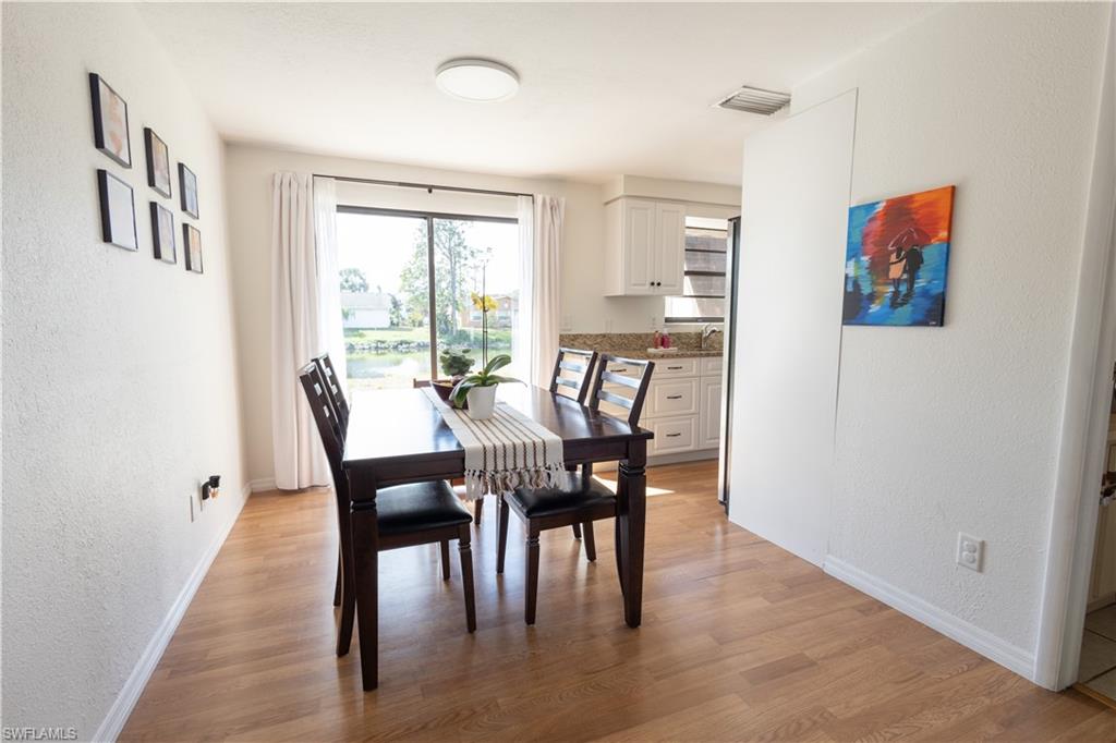 SAN CARLOS PARK - Residential