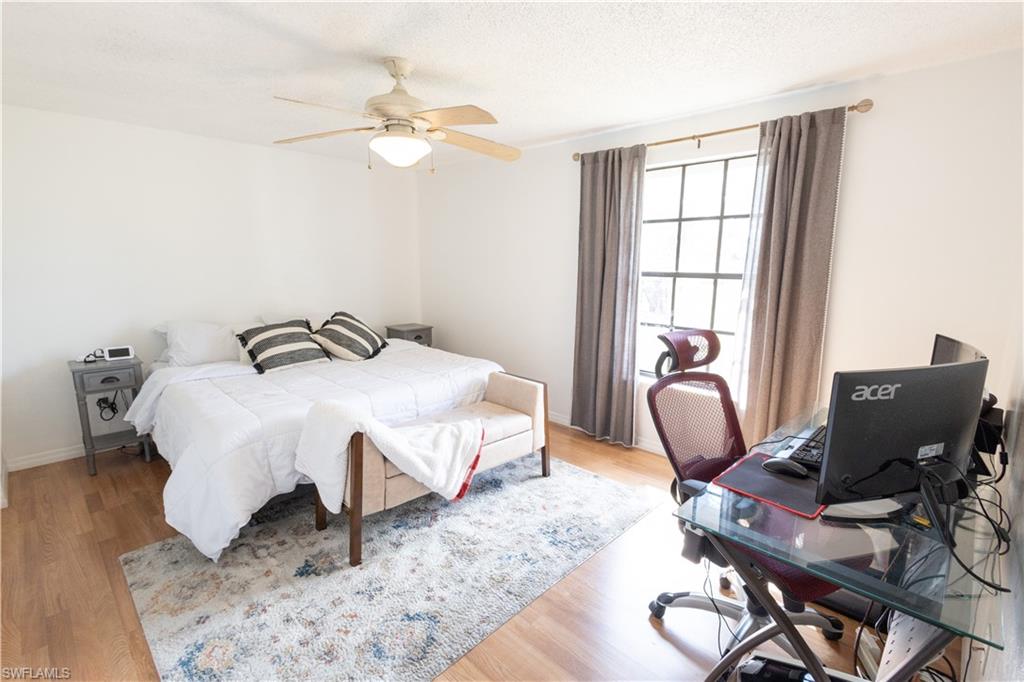 SAN CARLOS PARK - Residential