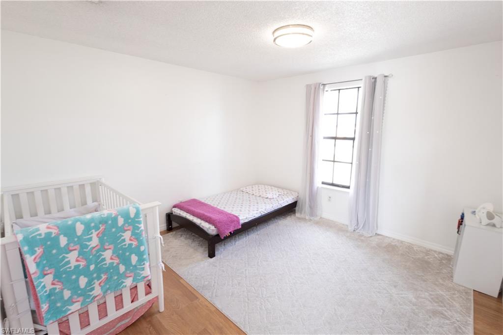 SAN CARLOS PARK - Residential