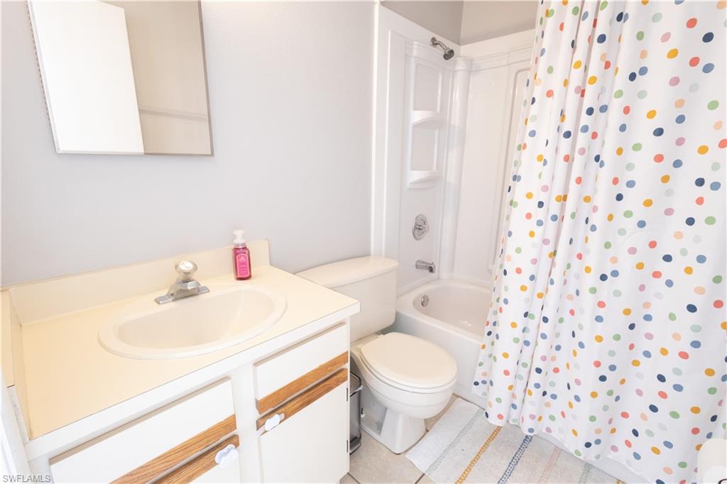 SAN CARLOS PARK - Residential