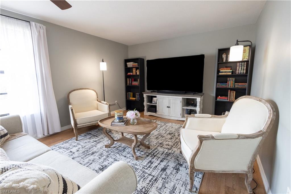 SAN CARLOS PARK - Residential