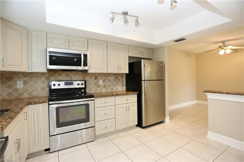 NAPLES PARK - Residential