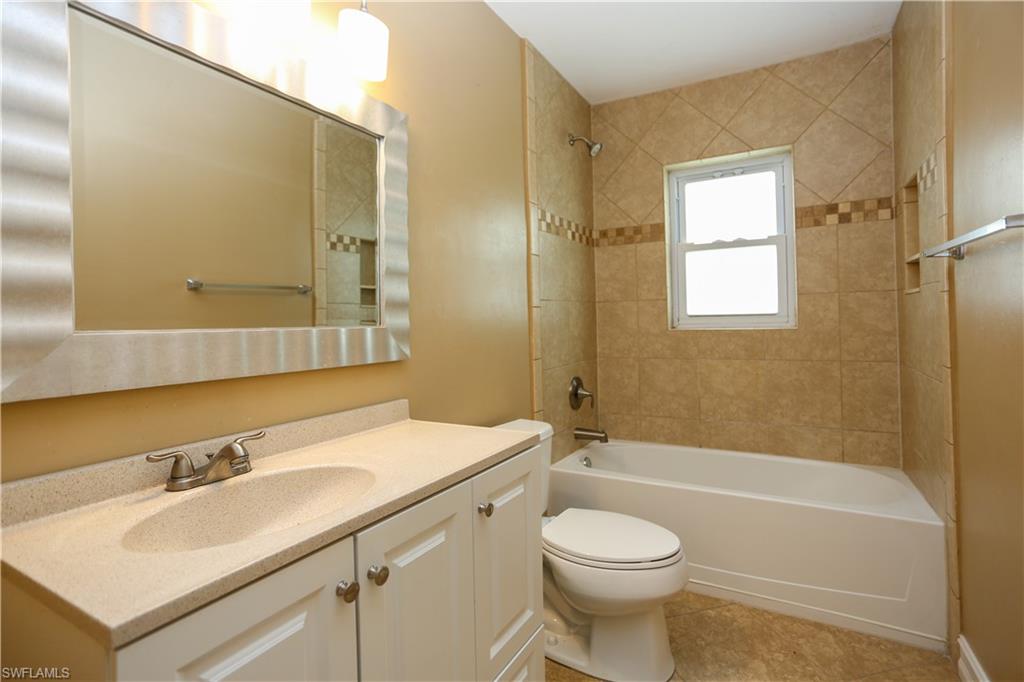 NAPLES PARK - Residential