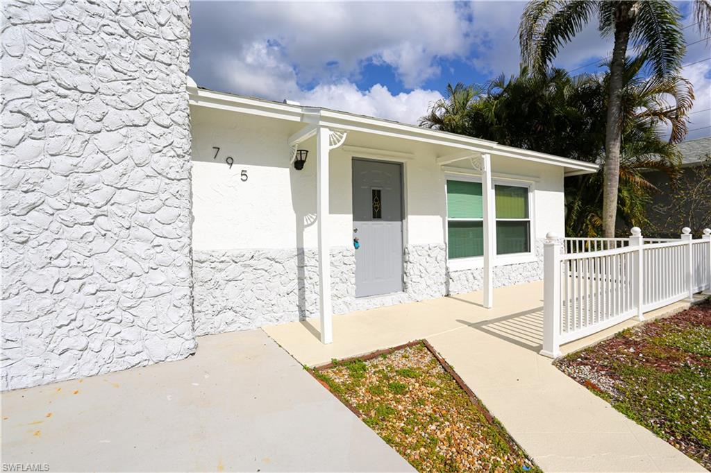 NAPLES PARK - Residential