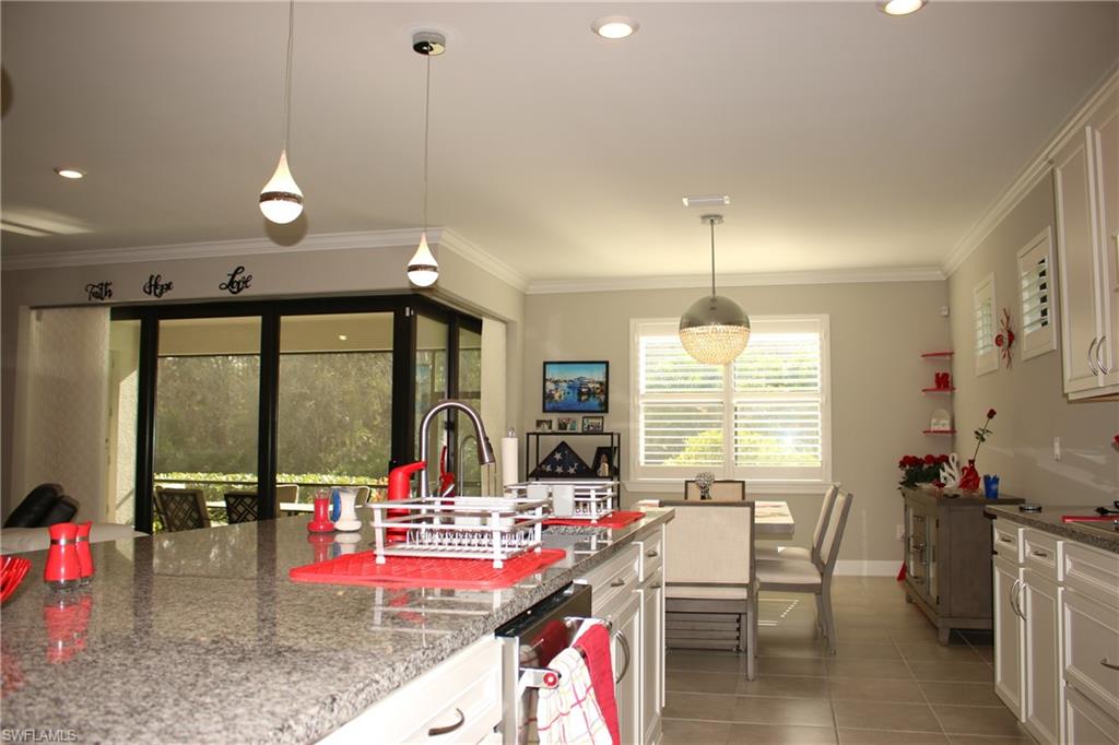 COUNTRY CLUB - Residential