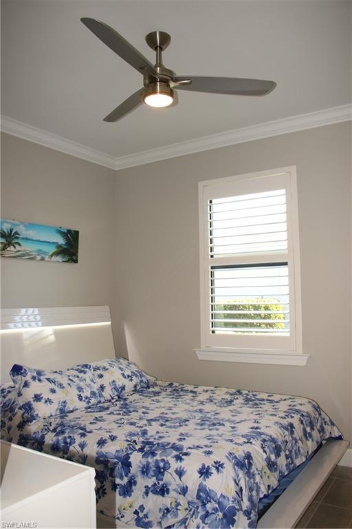 COUNTRY CLUB - Residential