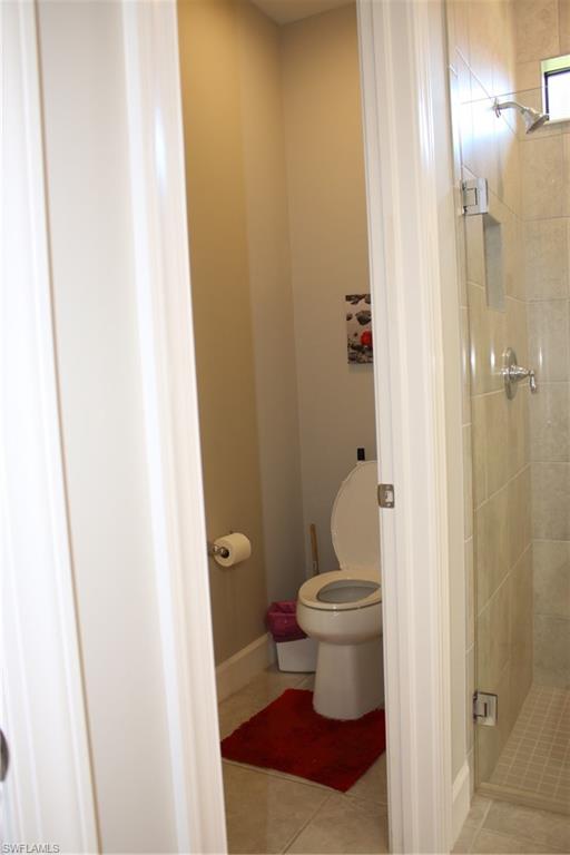 COUNTRY CLUB - Residential