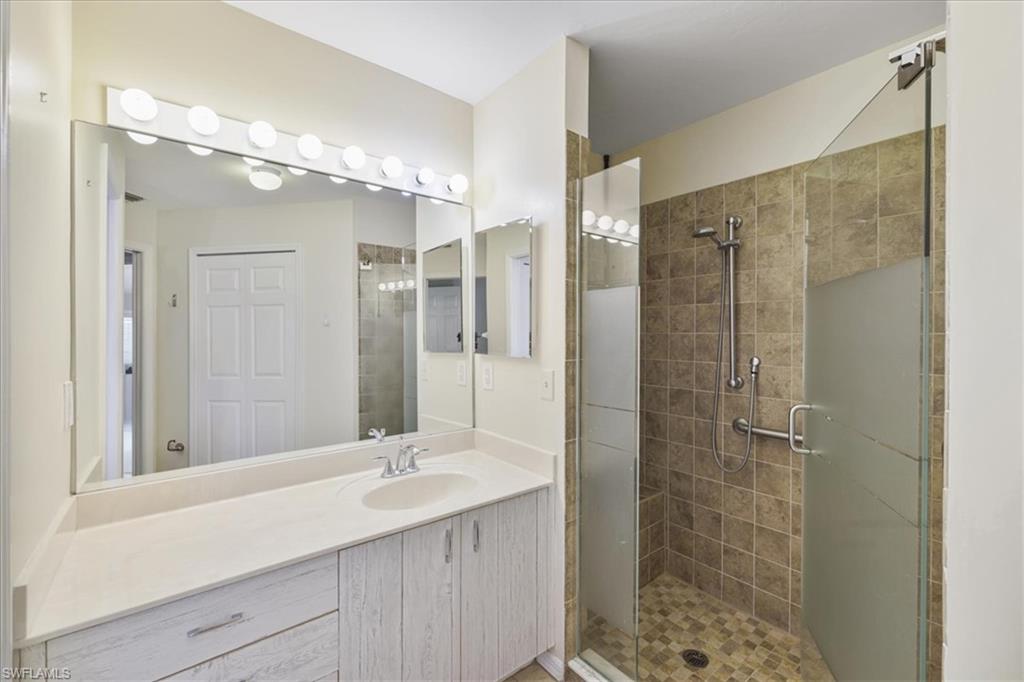 PALM ISLE - Residential