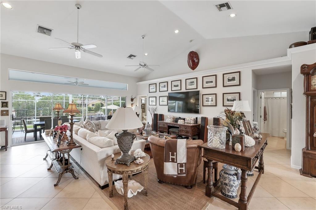 GOLDEN SHORES - Residential