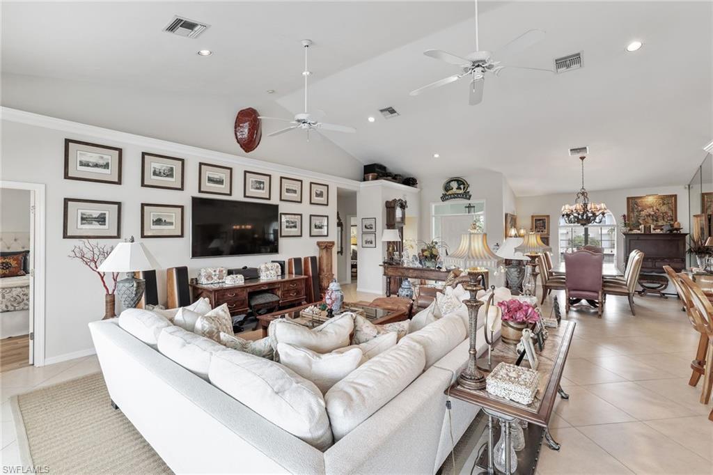 GOLDEN SHORES - Residential