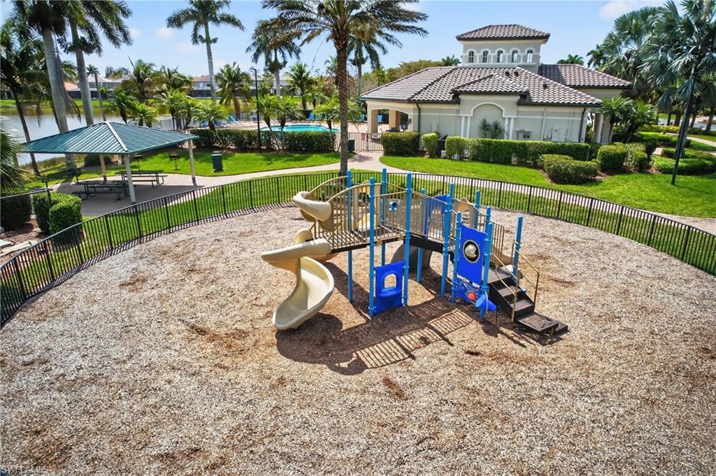 CATALINA ISLES - Residential