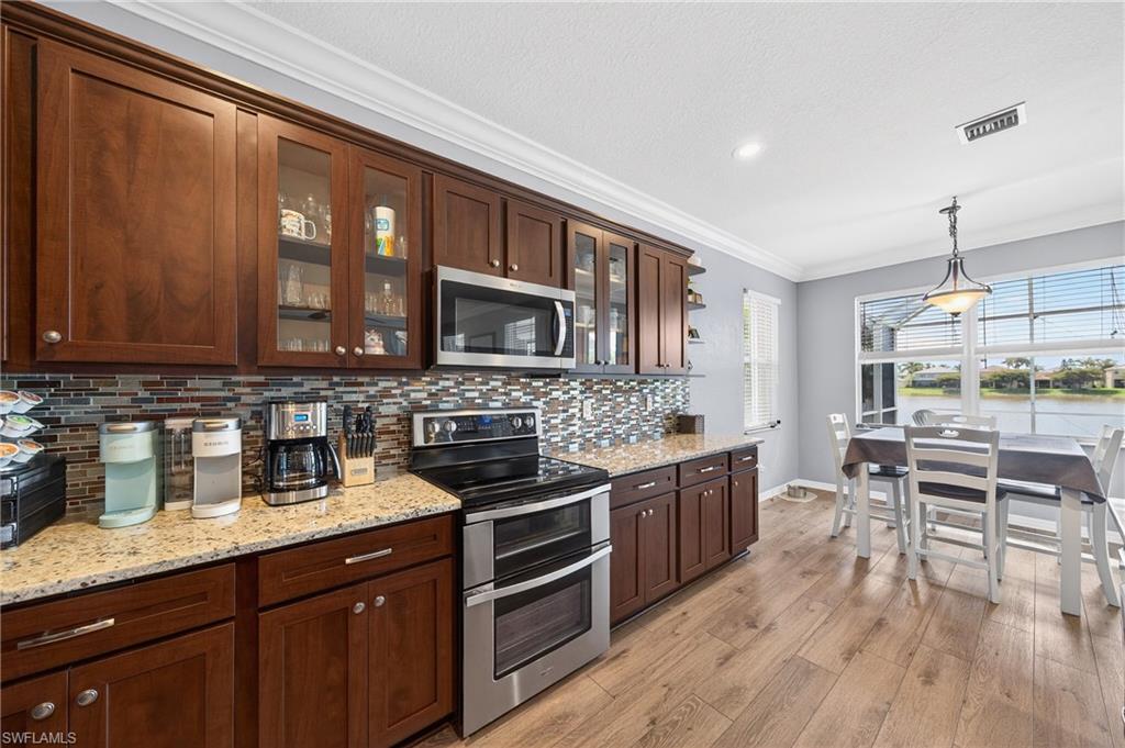 CATALINA ISLES - Residential