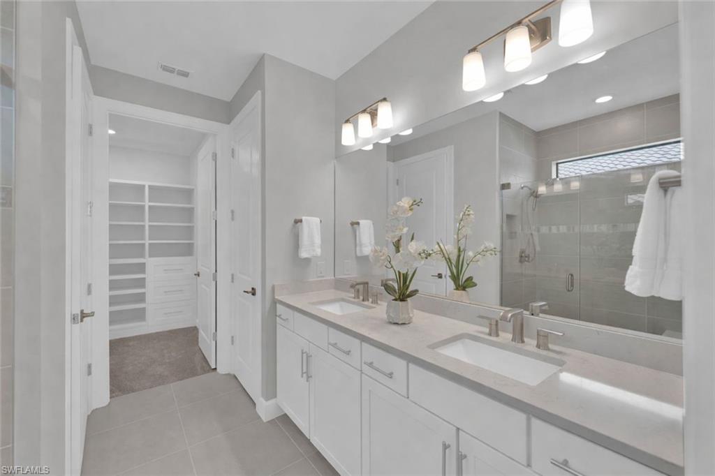 VERDANA VILLAGE - Residential Lease