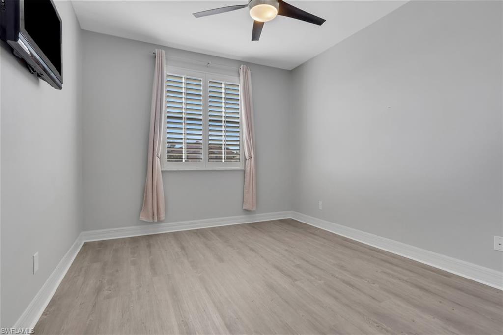 SATURNIA LAKES - Residential