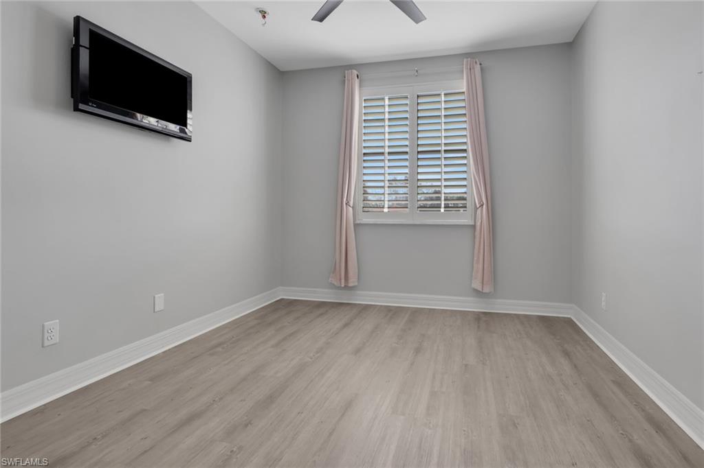 SATURNIA LAKES - Residential