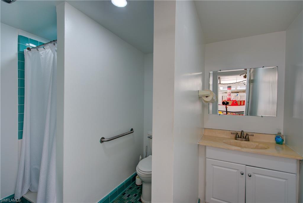 COUNTRY CLUB ESTATES CONDO - Residential