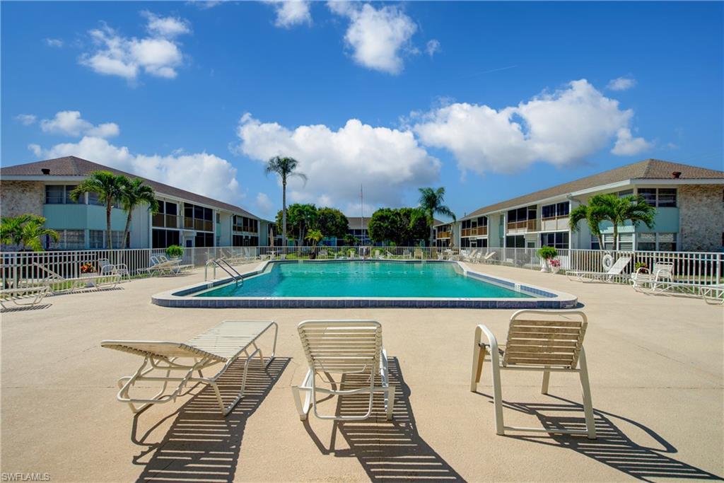 COUNTRY CLUB ESTATES CONDO - Residential