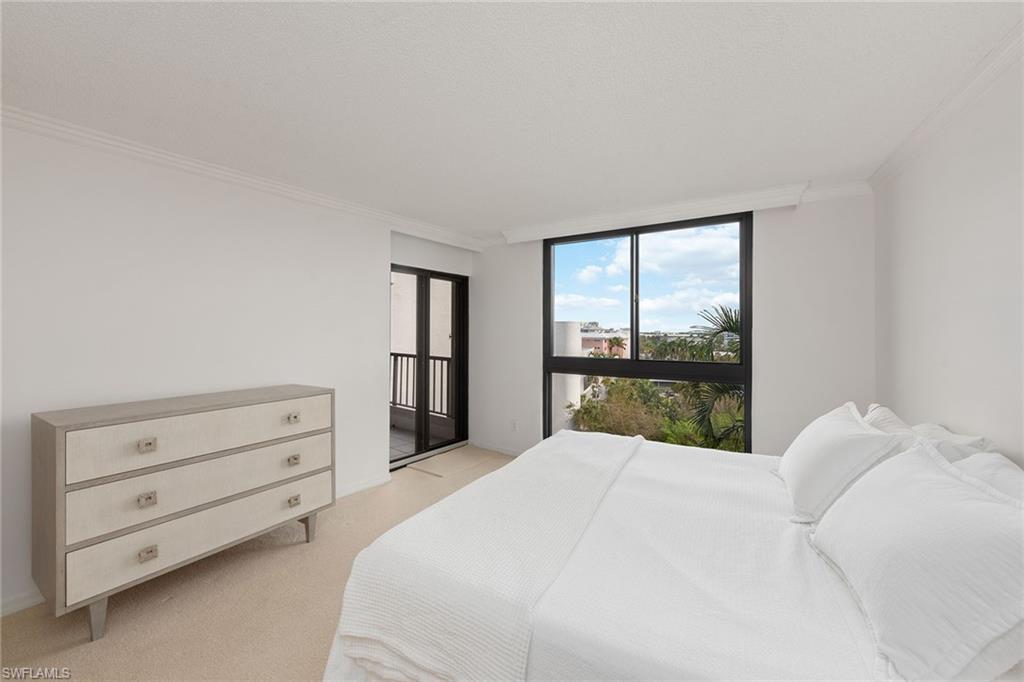 ADMIRALTY POINT - Residential