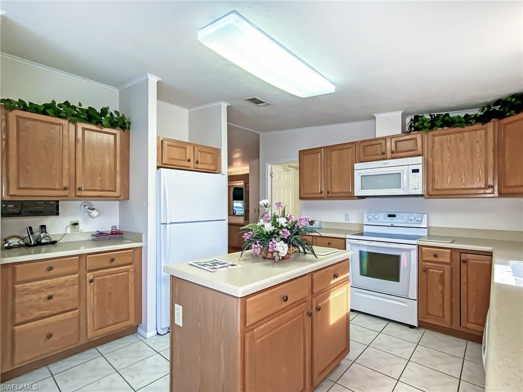 PINE LAKES COUNTRY CLUB - Residential