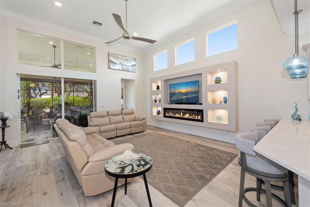 BELLE LAGO - Residential