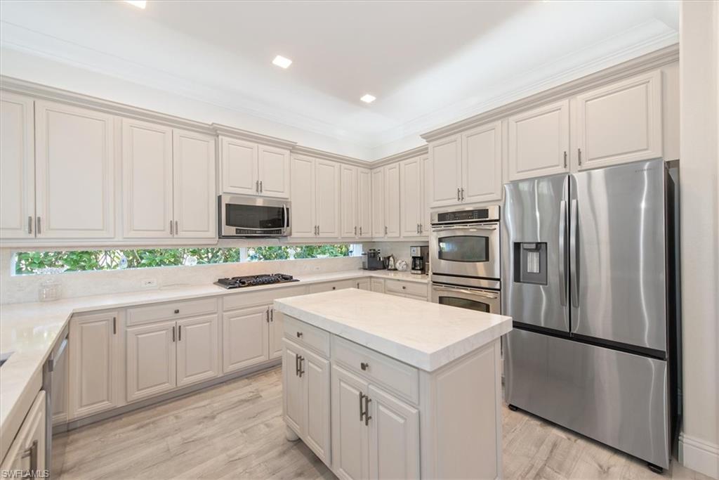 BELLE LAGO - Residential