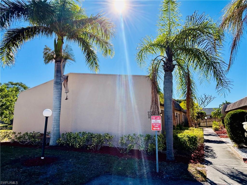 COMPASS POINTE VILLAS - Residential Lease