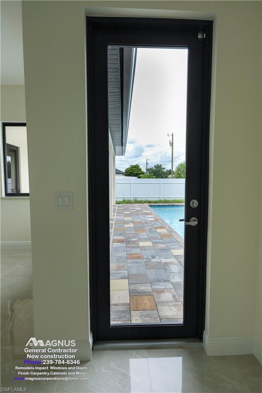 CAPE CORAL - Residential