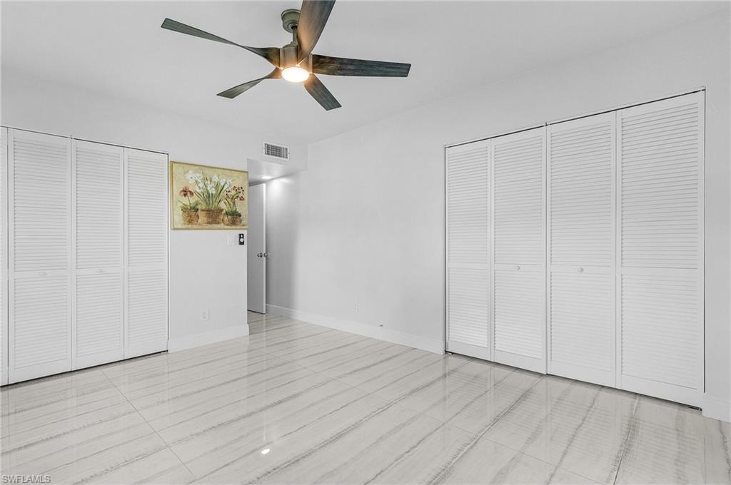 COURTYARD AT KINGS LAKE - Residential