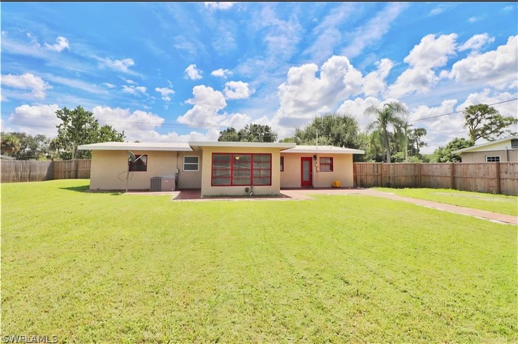 NORTH FORT MYERS - Residential
