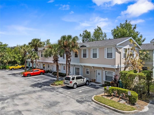 3308 LISA LN APT 2, NAPLES, FL 34109 - Image 2e1100b6bfdb23bd2d433c7918b96c45/1546087982