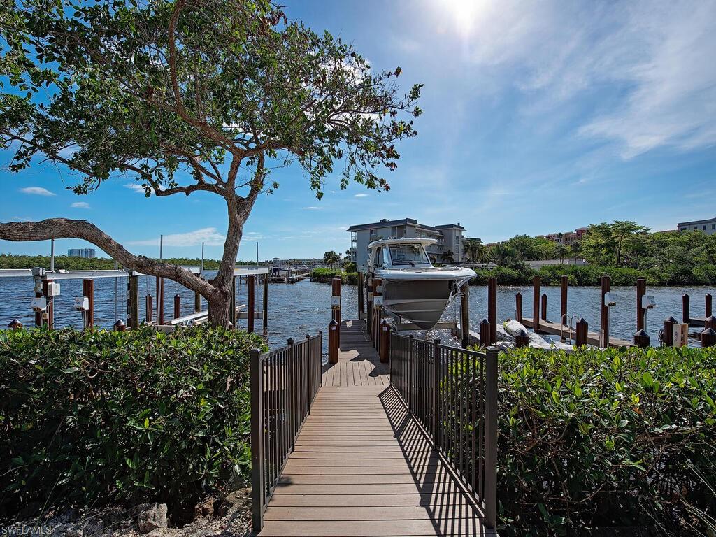 MANGROVE BAY - Residential