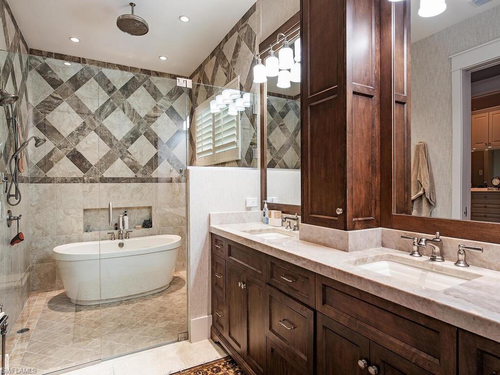 MANGROVE BAY - Residential