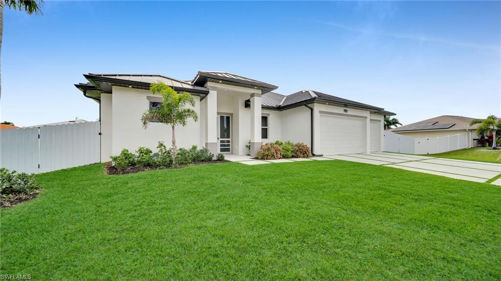 CAPE CORAL - Residential