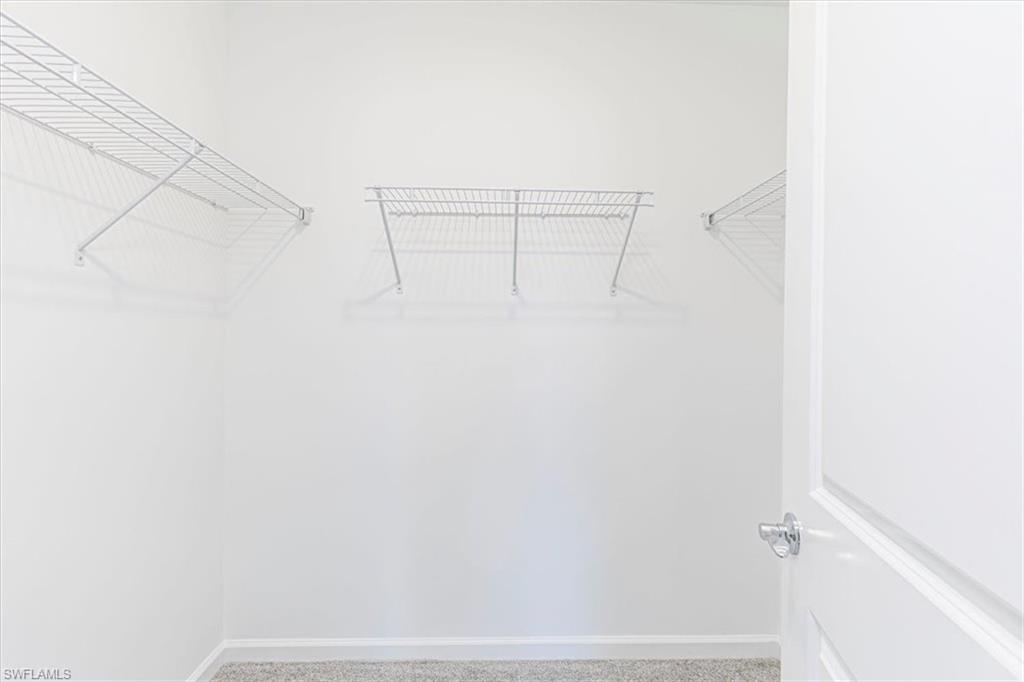 SOLIS GRANDE - Residential Lease