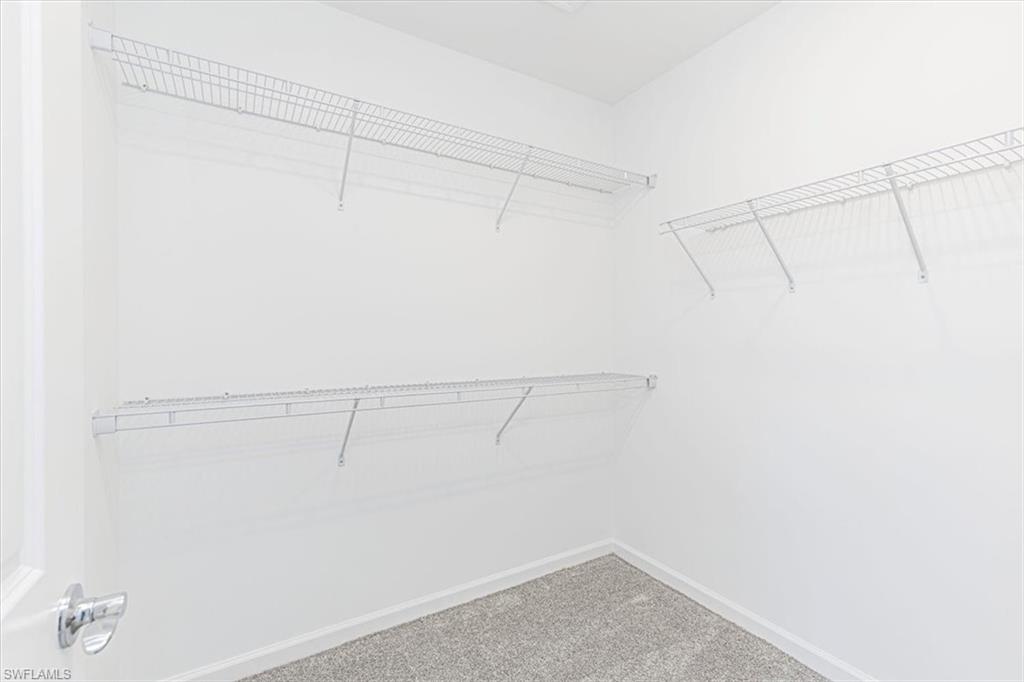 SOLIS GRANDE - Residential Lease