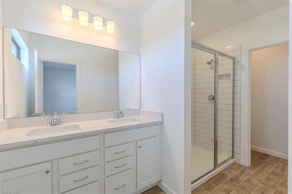 SOLIS GRANDE - Residential Lease