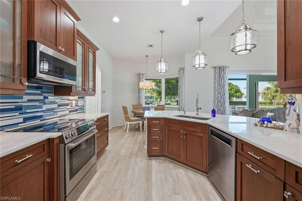 366 Grapewood CT