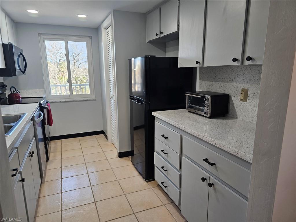 LEONARDO ARMS BEACH CLUB - Residential