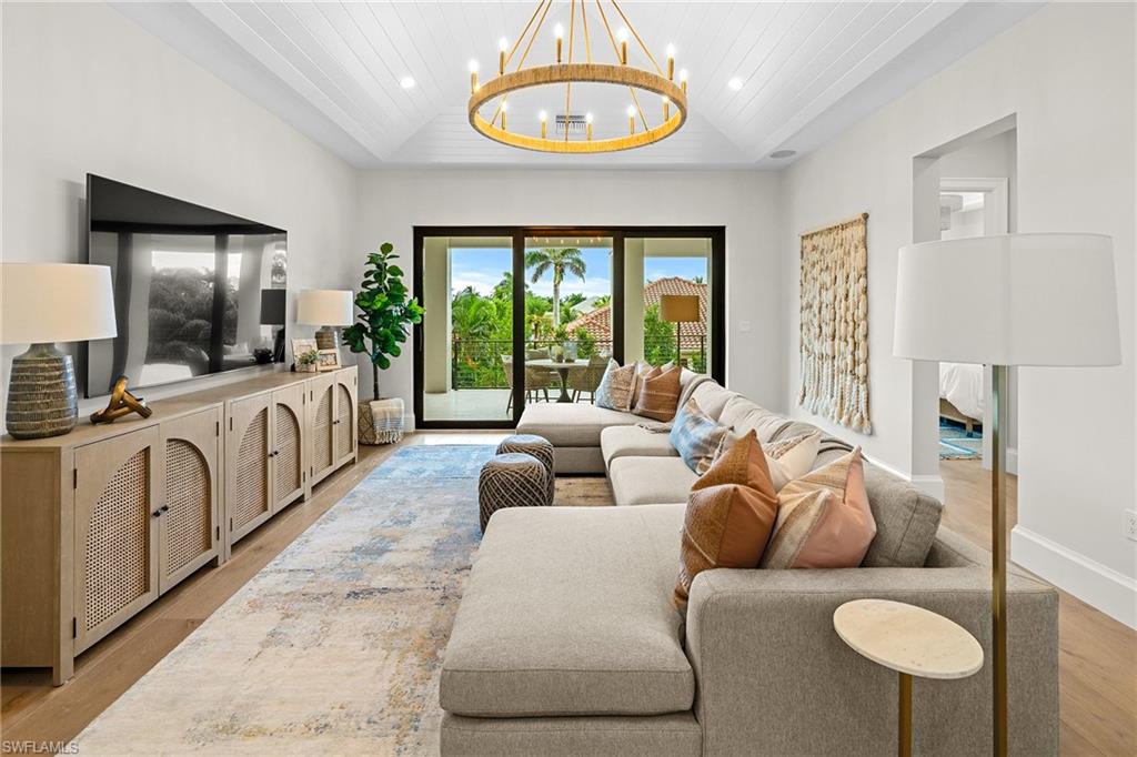 PARK SHORE - Residential