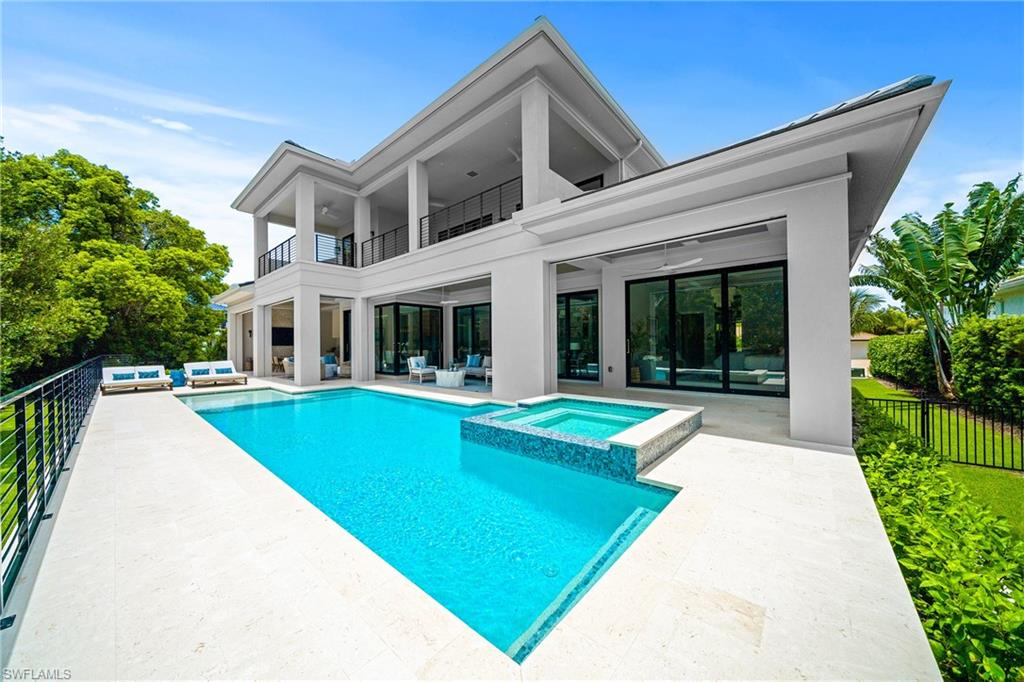 PARK SHORE - Residential