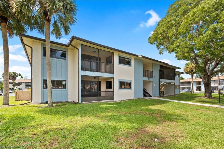 Cozy 2 bed 2 bathroom condo. Each bedroom has there own bathroom. Located Close to beaches, shopping, dining and entertainment. Community includes pool, tennis courts, side walks and park. Schedule your showing today! Available for immediate move in. 

-Sincerely