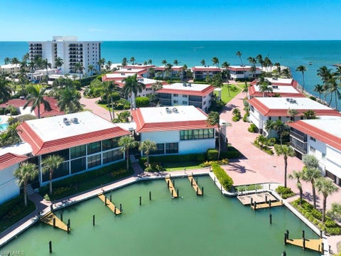Photo of 2230 Gulf Shore BLVD N #T4, NAPLES, FL 34102 (MLS # 226035284)