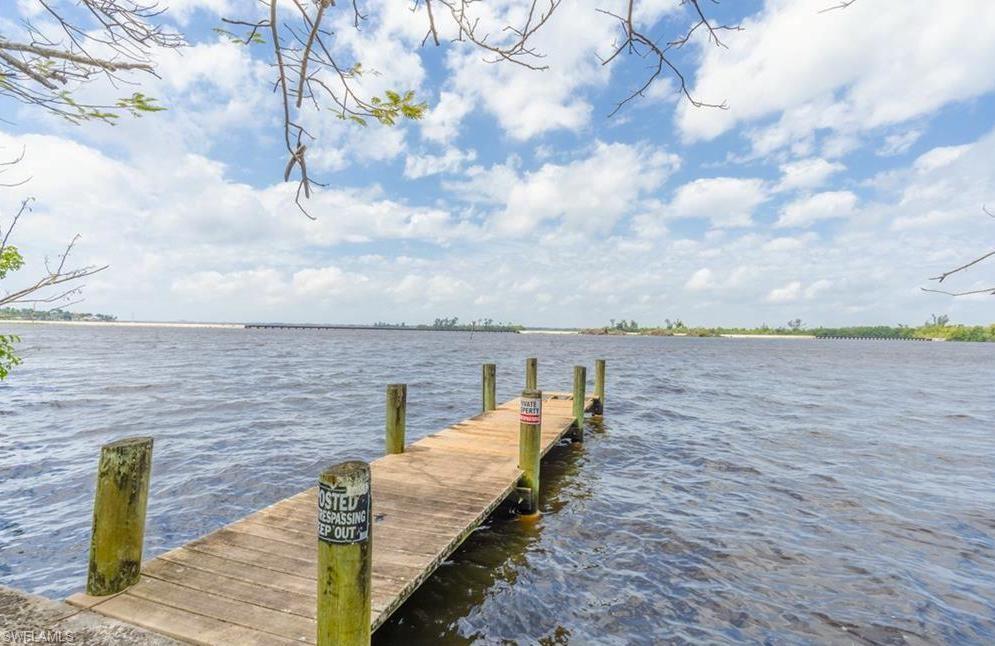 RUSSELL PARK - Residential Lease