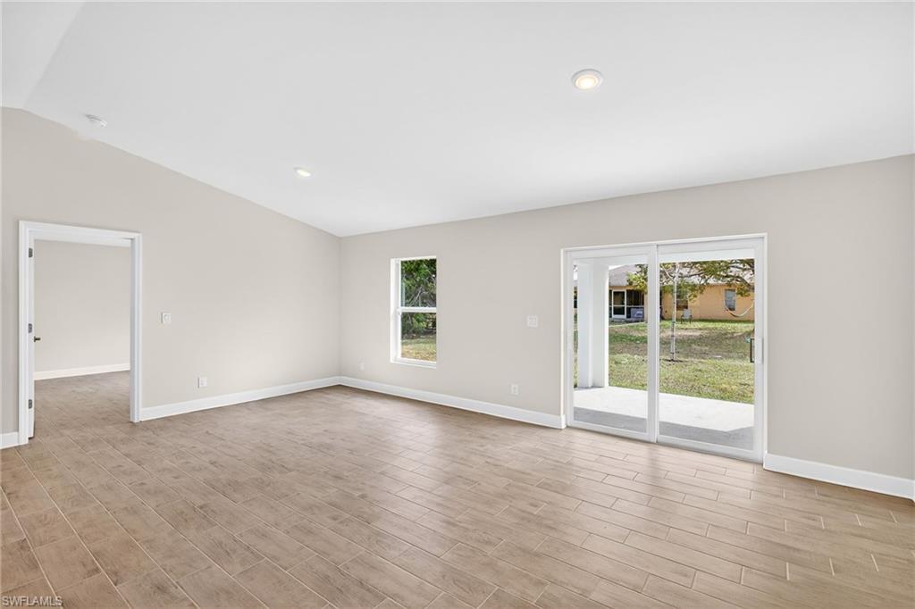 CAPE CORAL - Residential