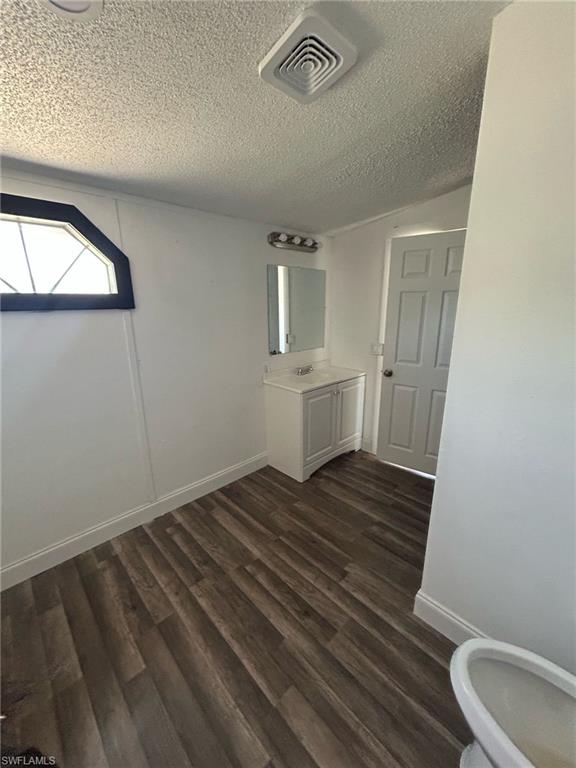 HORSESHOE ACRES - Residential