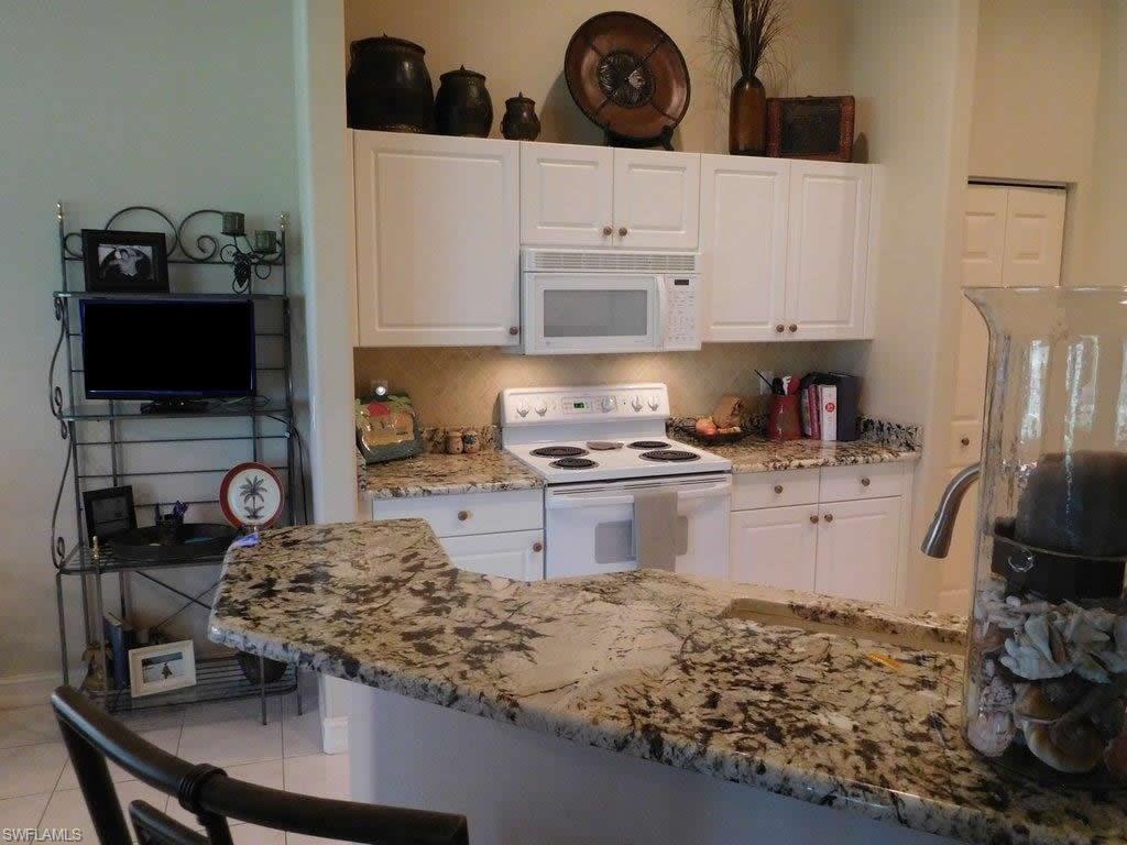 EDGEWATER - Residential