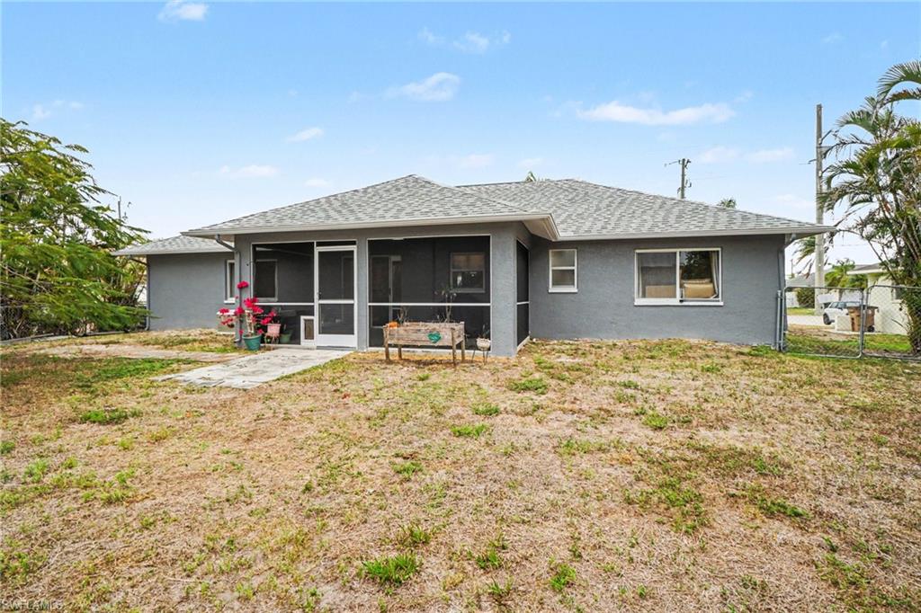 CAPE CORAL - Residential