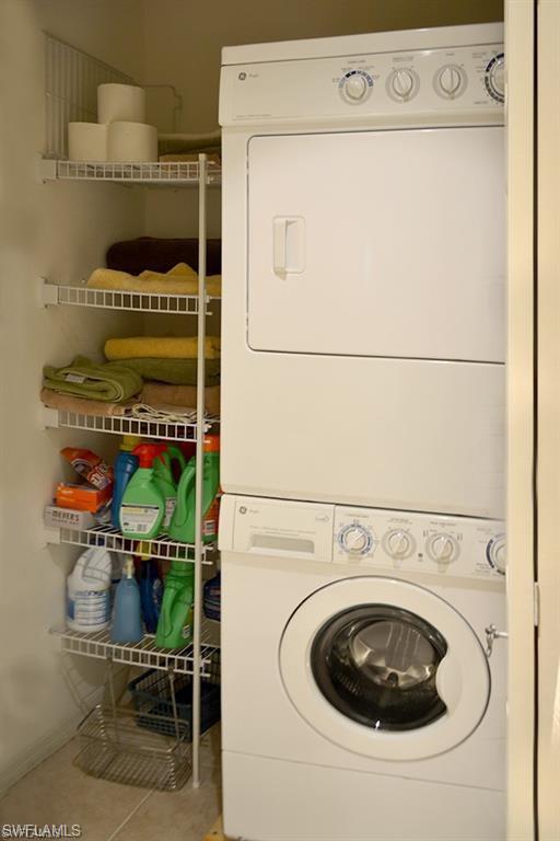 ST SIMONE - Residential Lease