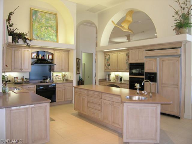 MARCO BEACH - Residential