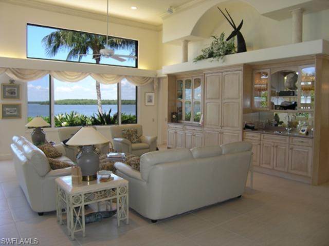 MARCO BEACH - Residential